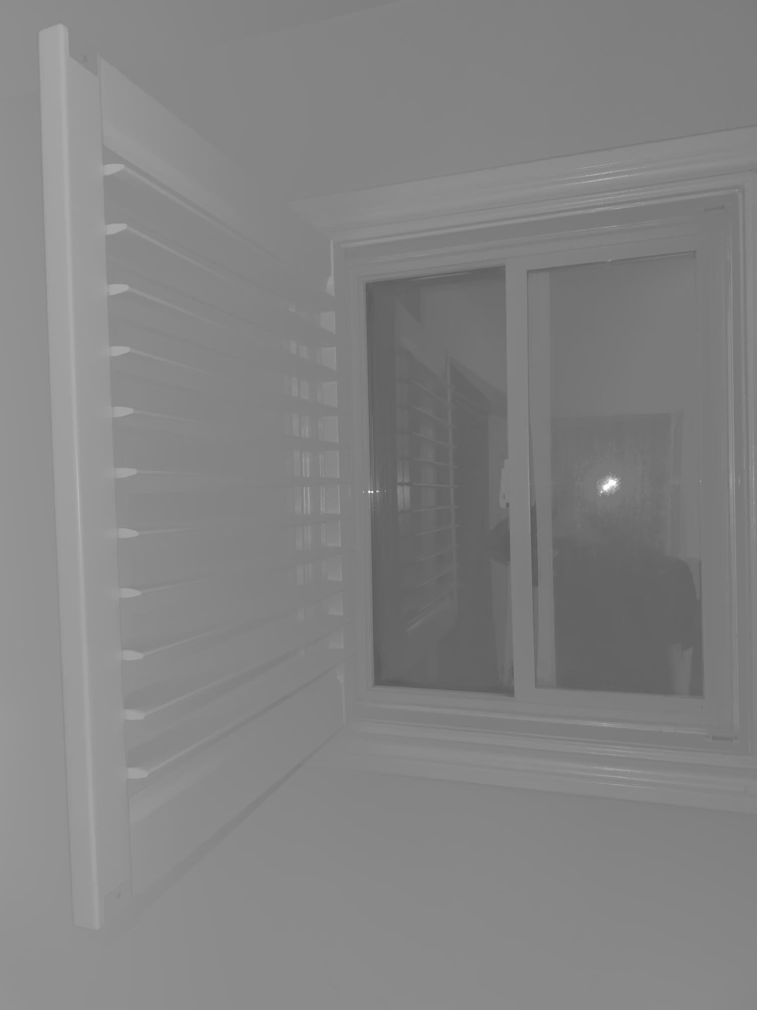 Roller Shade Fitting